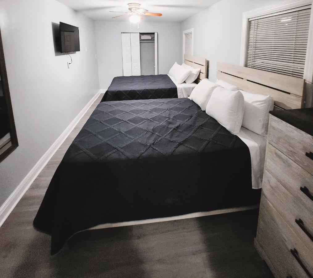 Cozy 3 Bedroom House Near Airport/Raymond Stadium/Downtown. تامبا المظهر الخارجي الصورة
